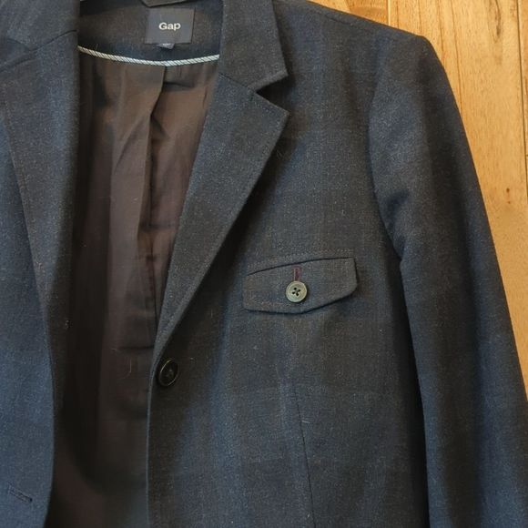 GAP. Wool blend Navy and black plaid blazer. - Picture 2 of 4